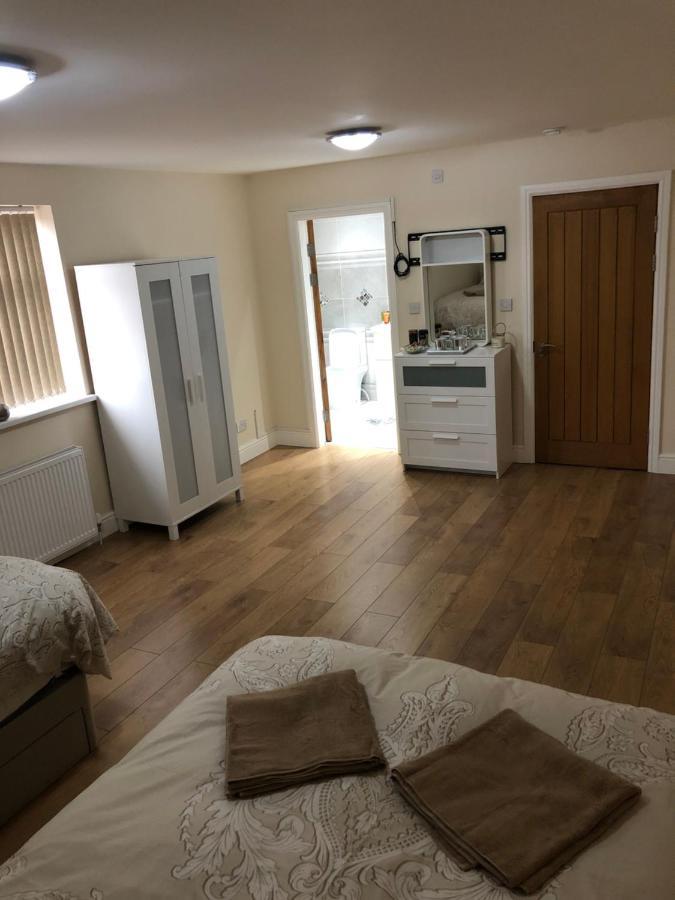 Big Room Rusholme With Tv And Private Bathroom-Parking&Wifi Manchester Buitenkant foto